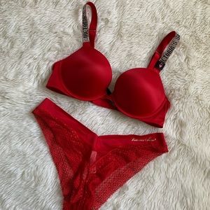 Victoria’s Secret Very Sexy Bling Bra Set